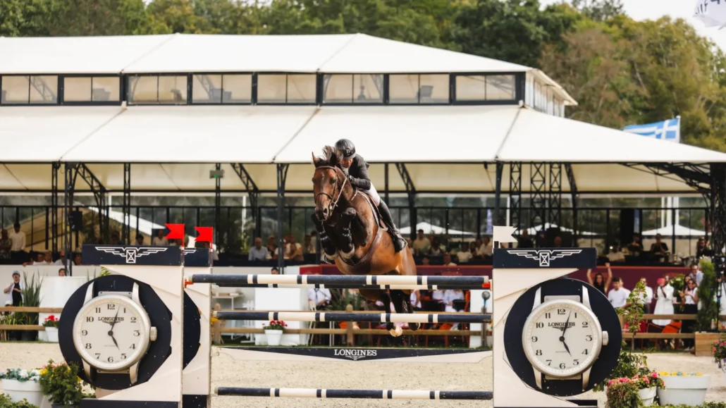 Julien Épaillard et Donatello d'Auge au-dessus d'un obstacle Longines lors du Grand Prix du Longines Deauville Classic 2026